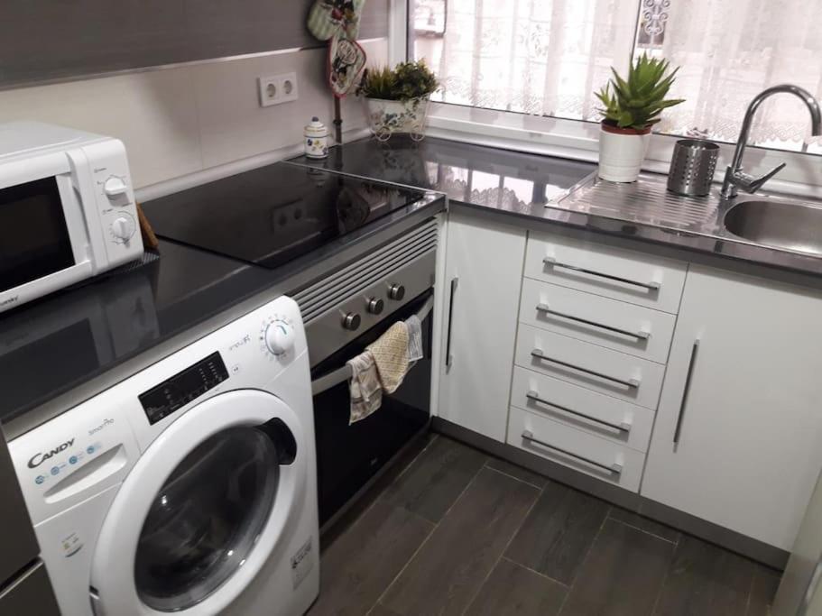 Piso Reformado 3 Habitaciones Севиля Екстериор снимка